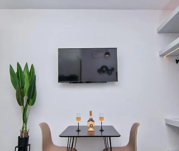 Luxury In The Center * Rhodes City